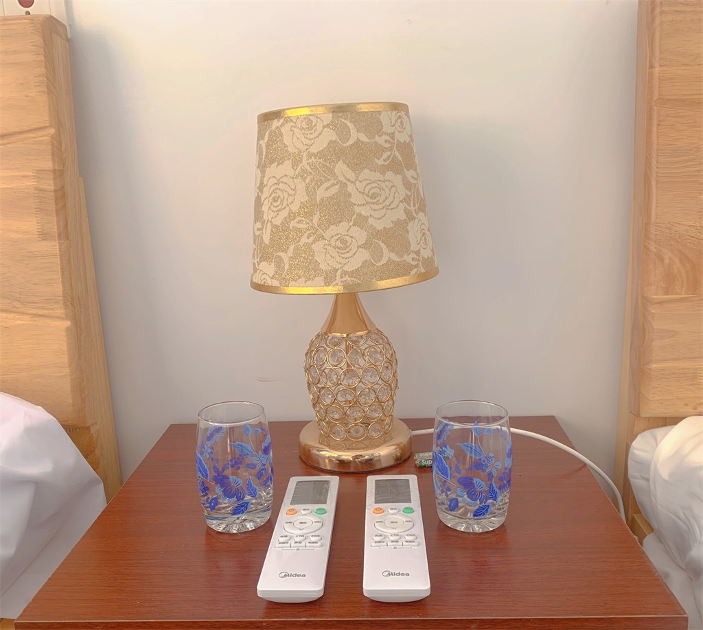 博思花藝婚慶教育，婚慶培訓(xùn)，花藝培訓(xùn)，插花培訓(xùn)，花藝師培訓(xùn)，主持人培訓(xùn)，商務(wù)主持人培訓(xùn)，花店運(yùn)營(yíng)培訓(xùn)，花店全系統(tǒng)營(yíng)銷，小白開花店，小白學(xué)主持，金璽棠婚慶酒店，金璽棠總部，鄭州金麻雀教育科技有限公司